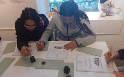 Šestaši u Hrvatskom školskom muzeju sudjeluju u radionici „Pišemo krasopisom“